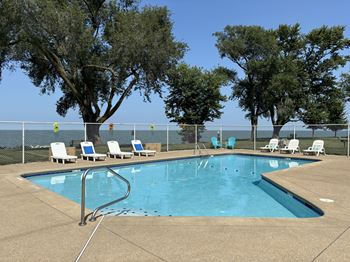 Heated swimming pool